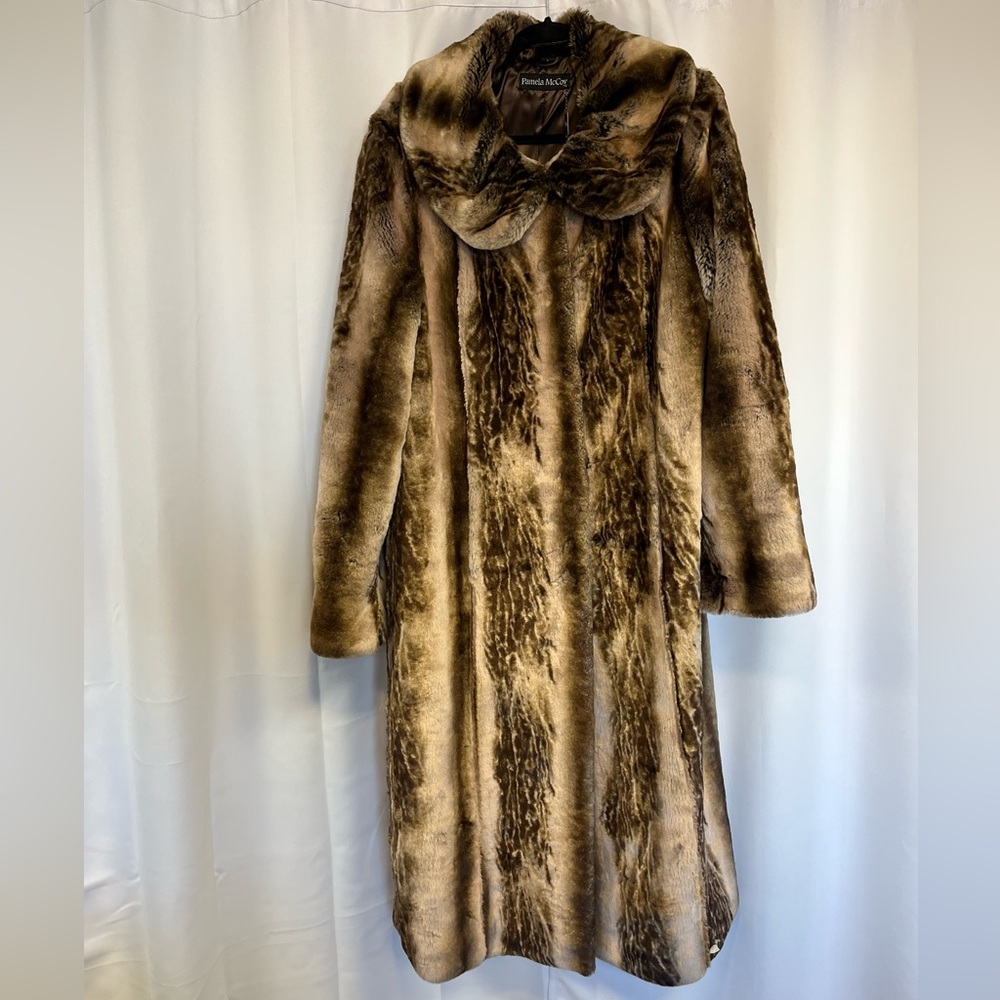 Pamela McCoy Plush Faux Fur Coat in Brown and Tan